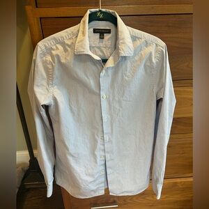 Banana Republic Men's Light Blue Striped Shirt